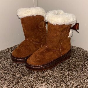 Girls’ Light Up Brown Suede Fur-Lined Boots